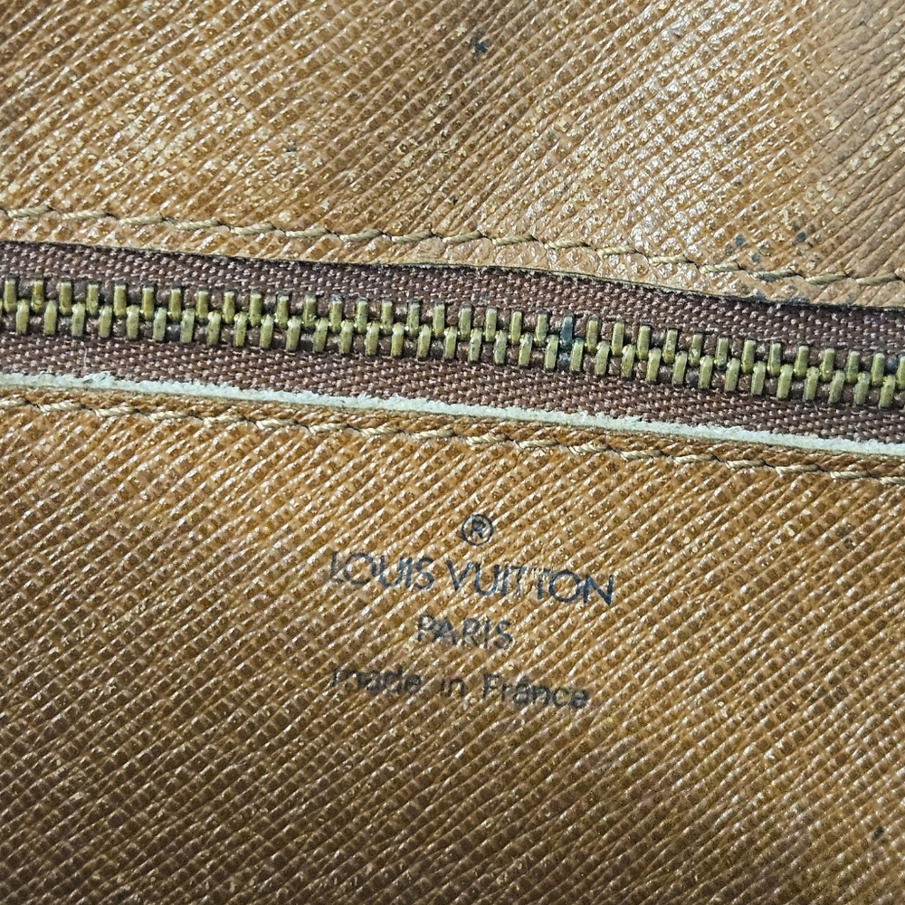 Louis Vuitton Brown Monogram Men's Bag - Picture 14 of 15